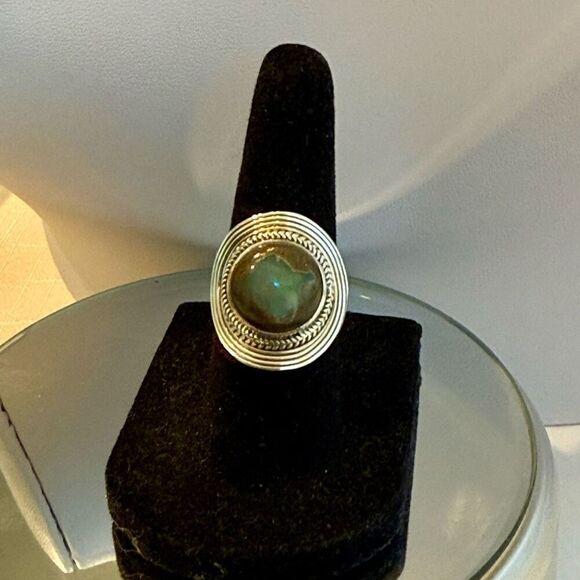 Stunning Boulder Opal Ring Southwestern Curved Circle Framed Sterling Silver - Picture 1 of 7